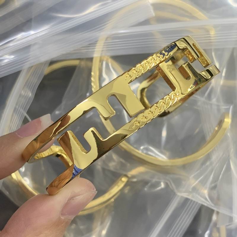 Fendi bracelet 03lyx37